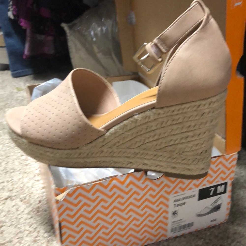 Wedge sandals
